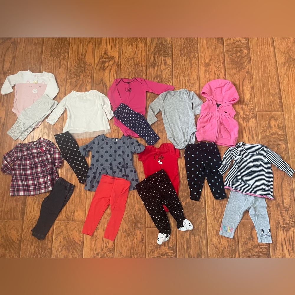 Carters baby girl outfit lot 6M